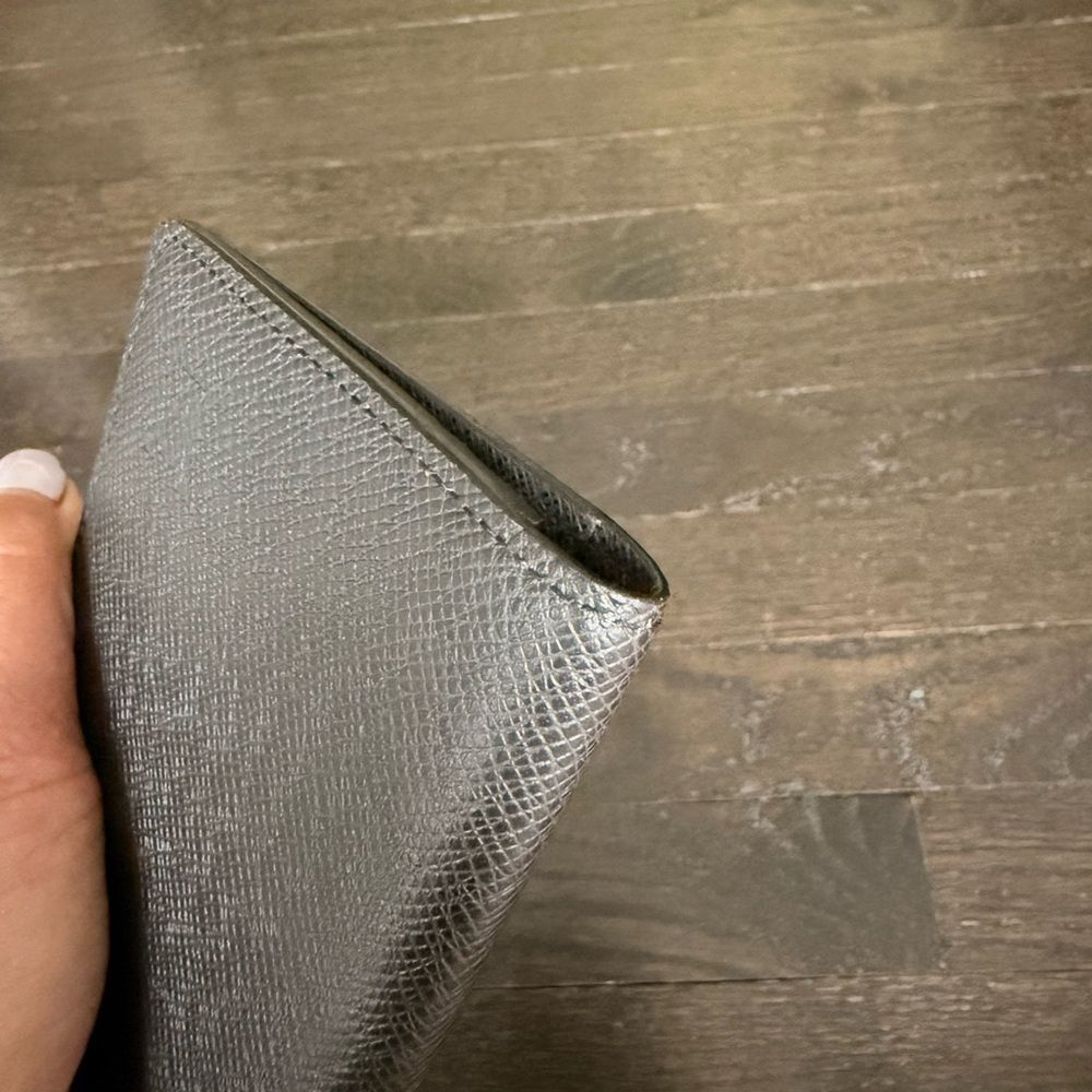 Louis Vuitton Taiga Leather Long Wallet – Black - Picture 15 of 15